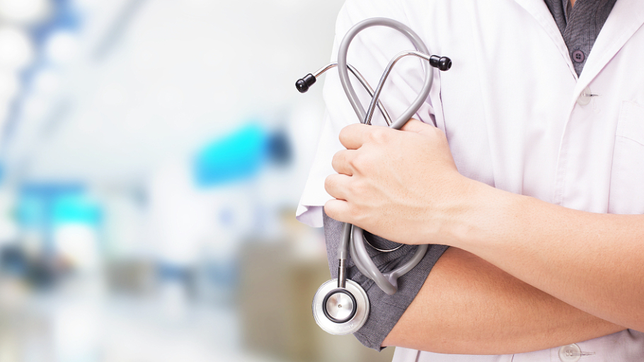 老咬舌頭是“饞肉”？這種情況要警惕！