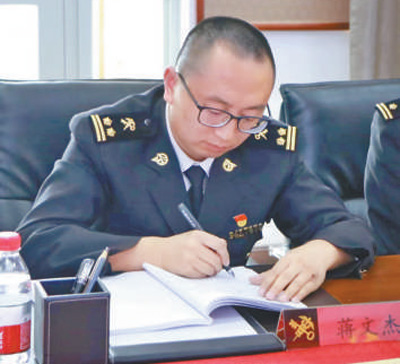 當(dāng)好讓黨放心、讓人民滿意的國門衛(wèi)士（守望·特別策劃）