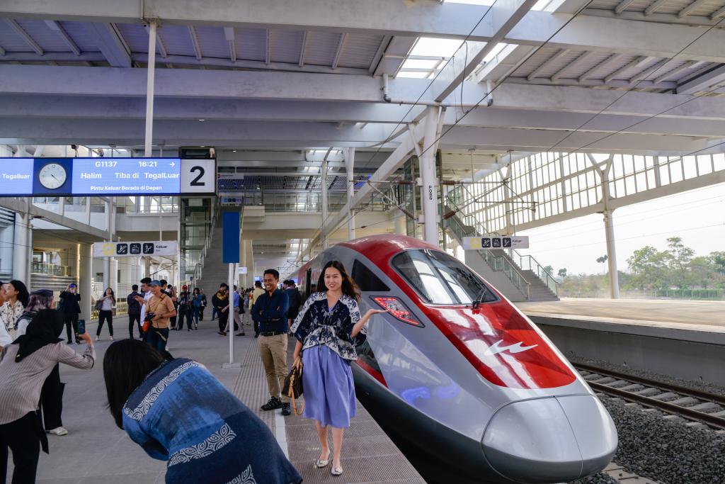 元首外交｜中印尼元首為雅萬高鐵正式開通運(yùn)營揭幕