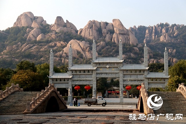 游景點(diǎn)、看話?。●v馬店各景區(qū)擦亮服務(wù)招牌迎接八方來客