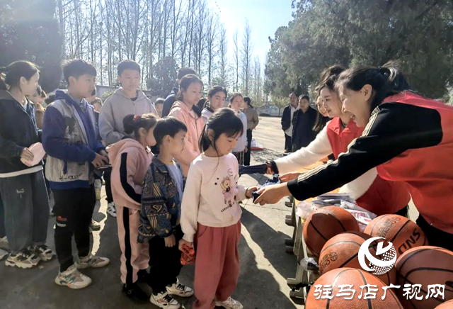 泌陽(yáng)縣人民法院開(kāi)展助學(xué)支教志愿活動(dòng)