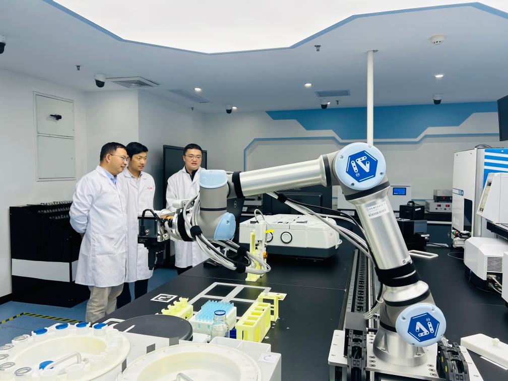 中國“機(jī)器化學(xué)家”成功研發(fā)火星制氧催化劑