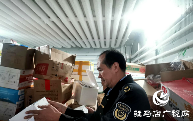 泌陽縣古城市場(chǎng)監(jiān)管所開展冷凍冷藏食品安全檢查