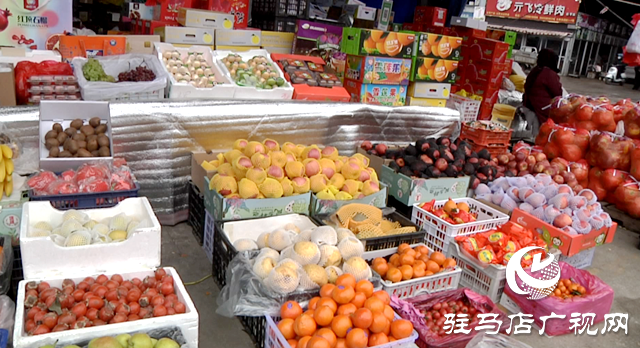 水果銷(xiāo)售進(jìn)入“冬季模式” 柑橘類(lèi)水果熱銷(xiāo)