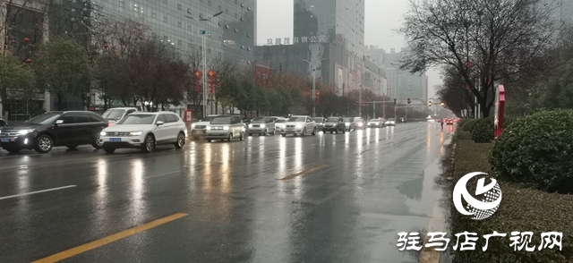 冬季雨雪天如何安全出行？聽聽交警怎么說說