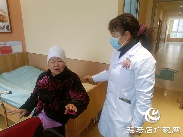 驛城區(qū)街道綜合養(yǎng)老服務中心守護最美夕陽紅