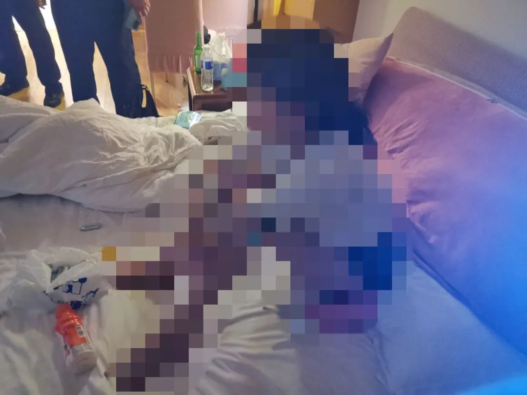 一夜吸食“笑氣”840瓶？抓！