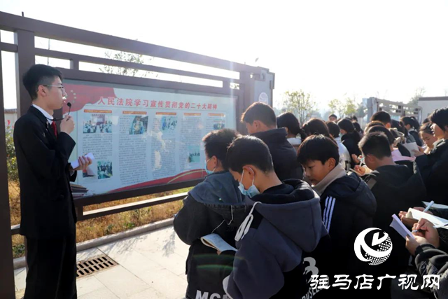 移動(dòng)式法治講堂什么樣？我想去看看！