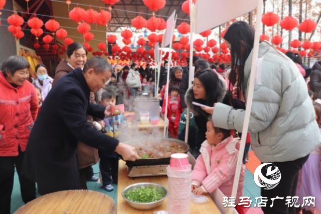 平輿縣第六幼兒園舉行“尋味中國(guó)年”迎元旦主題活動(dòng)