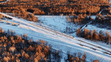 借雪生金 “高鐵+冰雪游”助“冷資源”變“熱經(jīng)濟”