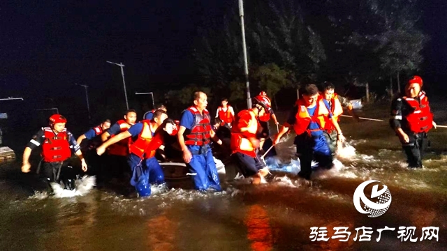 中國青年志愿者侯杰：救援生命 無怨無悔