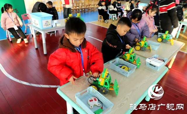 確山縣：700名青少年機器人大賽展身手