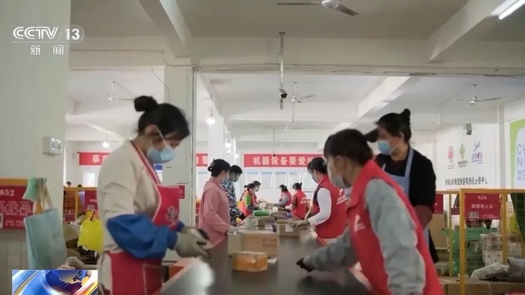 年貨買買買模式開啟！春節(jié)期間快遞會停運(yùn)嗎？官方回應(yīng)→