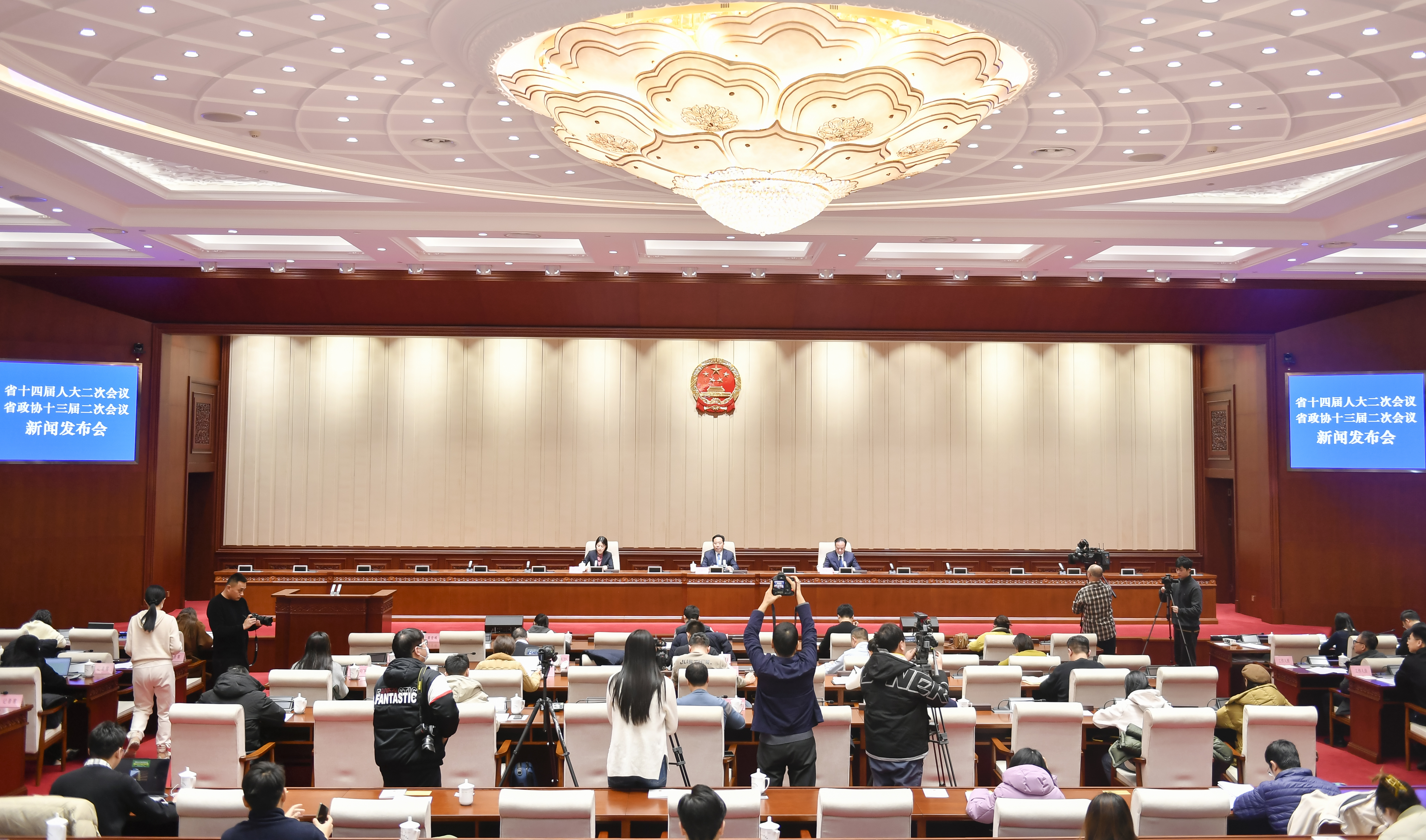 會(huì)期4天 河南省十四屆人大二次會(huì)議將于1月28日召開(kāi)