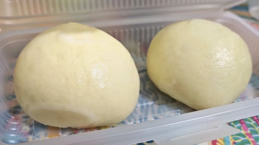 饅頭放冰箱超過(guò) 3 天會(huì)產(chǎn)生黃曲霉毒素，吃了能致癌？真相是......