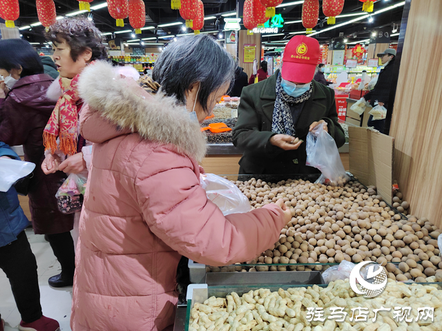 炒瓜子、炒核桃！駐馬店“煙火氣”中迎新春