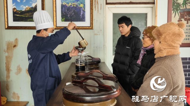 張新芳:匠心守護(hù) 醋香飄四方