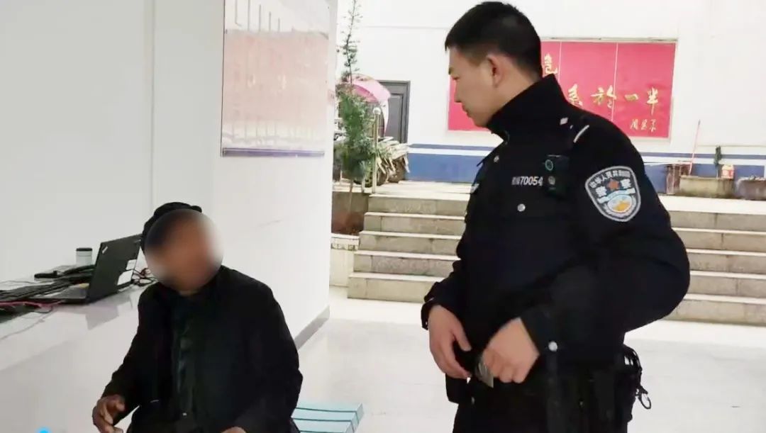 民警靈機一動轉(zhuǎn)賬0.01元！成了！