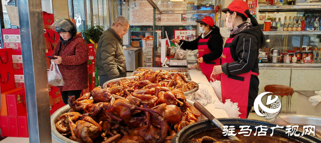 省級非遺&ldquo;獨臂張&rdquo;燒雞：七代傳承百余年歷史 每年10萬只燒雞走上市民餐桌