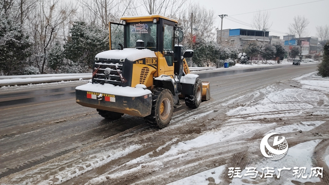 新蔡縣孫召鎮(zhèn)：清雪除冰顯擔(dān)當(dāng) 道路清運(yùn)做保障