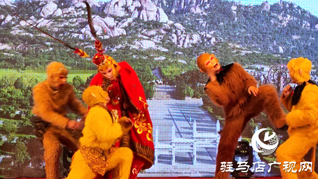 遂平縣工商業(yè)聯(lián)合會(huì)舉行2024年迎新春團(tuán)拜會(huì)