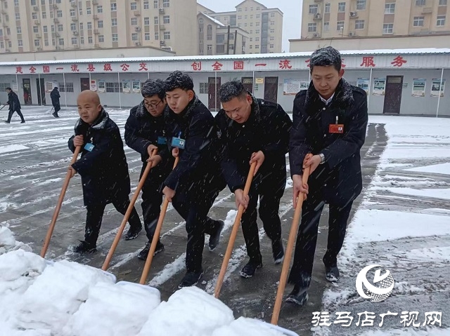 新蔡公交公司：多舉措應(yīng)對(duì)冰雪天氣 全力以赴保安全保運(yùn)營(yíng)