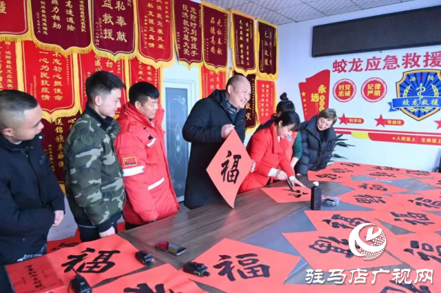 泌陽縣文聯(lián)送?；顒映掷m(xù)開展