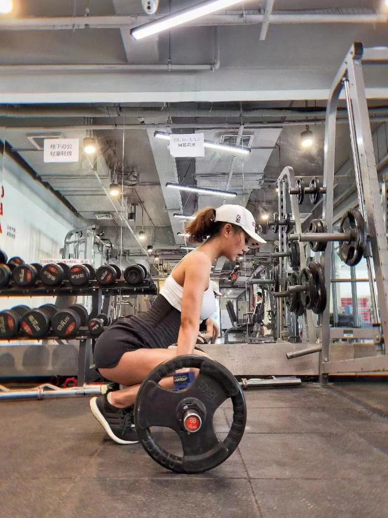 賈玲一年減重100斤 運動科學(xué)專家:可行