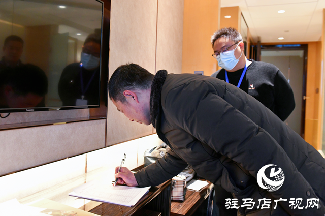 傳民意 話期待！駐馬店市人大代表向大會報到