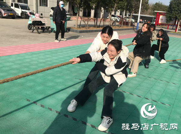 駐馬店經(jīng)濟開發(fā)區(qū)金山辦事處：舉辦趣味運動會 喜迎“三八”婦女節(jié)