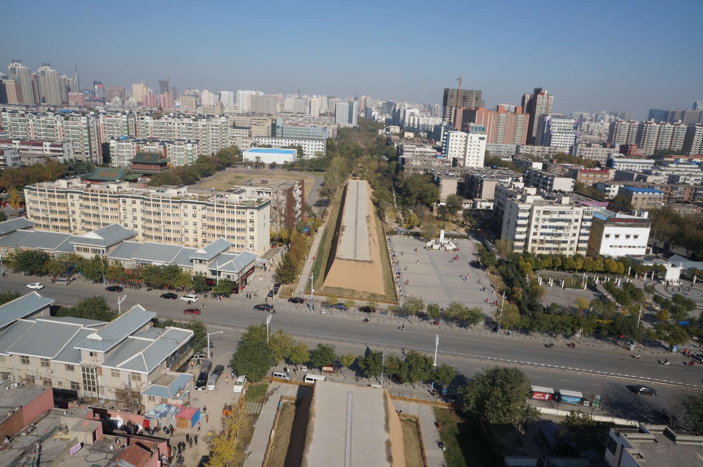 城墻根下的蝶變：鄭州版&ldquo;夫子廟+錦里&rdquo;集群要來了丨&ldquo;老&rdquo;城煥&ldquo;新&rdquo;記