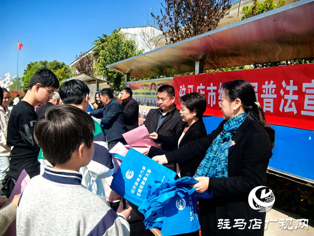 駐馬店市統(tǒng)計局深入幫扶村開展普法宣傳及調研走訪活動