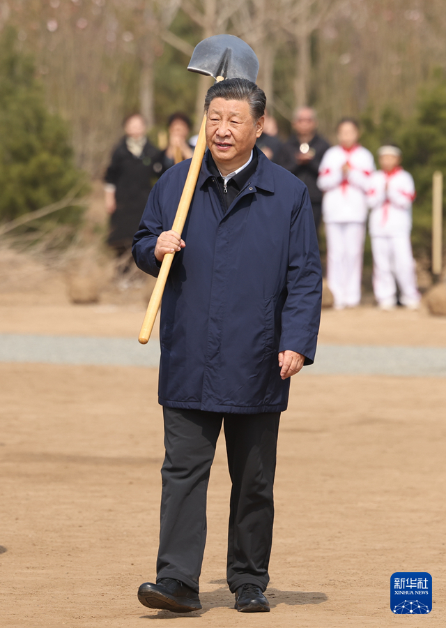 習(xí)近平在參加首都義務(wù)植樹(shù)活動(dòng)時(shí)強(qiáng)調(diào) 全民植樹(shù)增綠 共建美麗中國(guó)