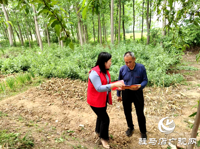 新蔡縣司法局：送法進鄉(xiāng)村 助力春耕生產