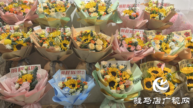 心想事&ldquo;橙&rdquo;  一舉奪&ldquo;葵&rdquo;  &ldquo;好彩頭&rdquo;單品催生高考經(jīng)濟(jì)