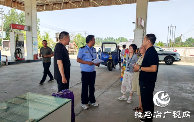 西平縣安委辦指導(dǎo)重點(diǎn)場所做好防暑降溫和安全管理工作