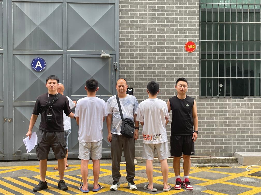 新華調(diào)查丨“認(rèn)養(yǎng)黑豬”就“返利”？ 警惕新型網(wǎng)絡(luò)傳銷！