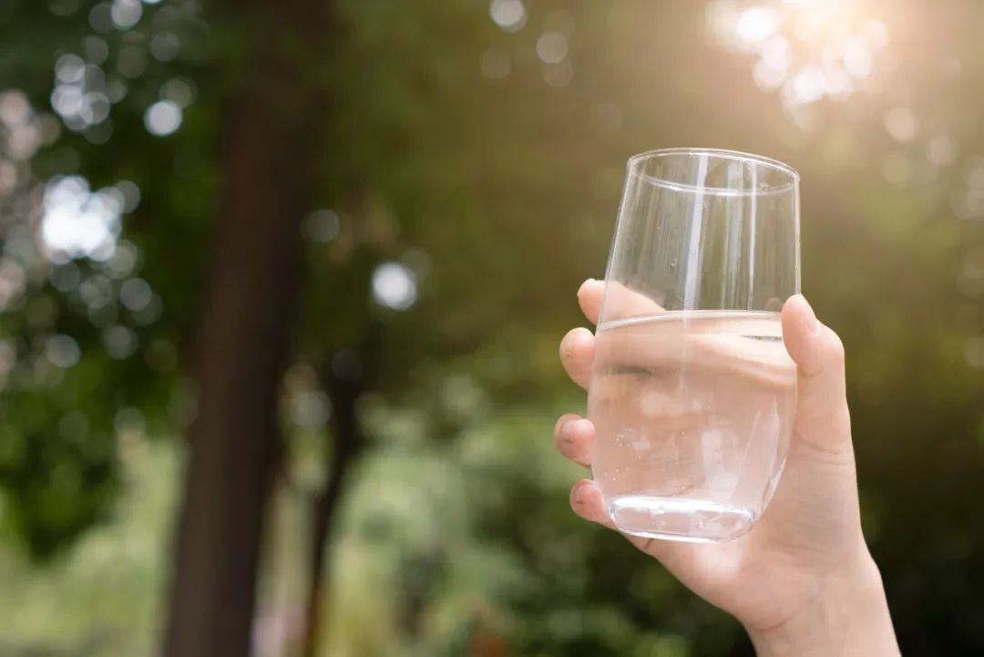 愛喝水VS不愛喝水，差別到底有多大？