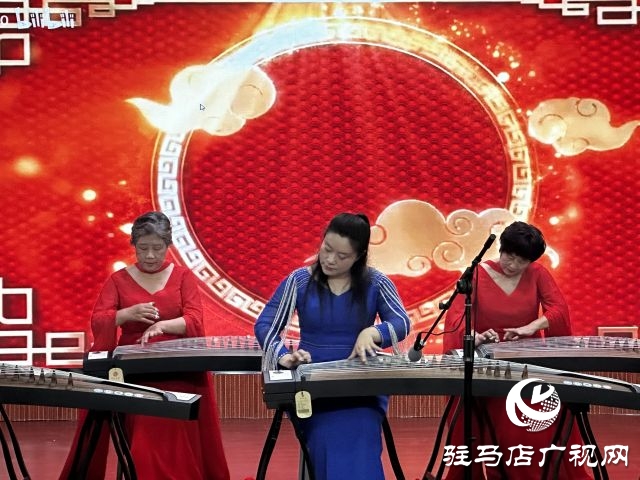 駐馬店老干部大學春季班結業(yè)匯報演出舉行