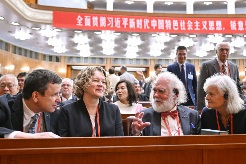 全國科技大會、國家科學(xué)技術(shù)獎勵大會、兩院院士大會在京召開