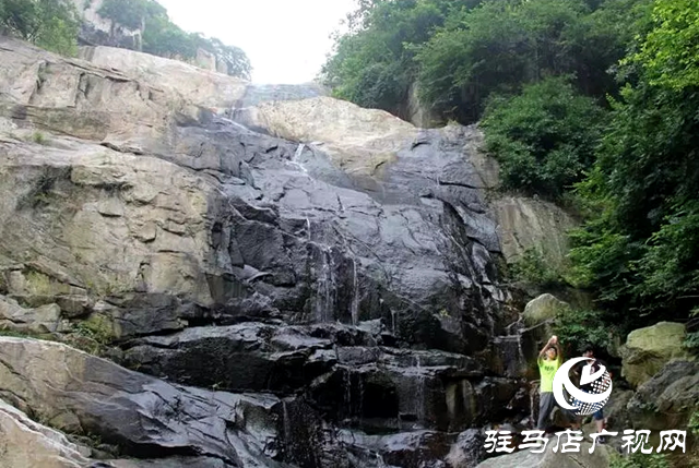 泌陽縣峻險(xiǎn)秀美&ldquo;九龍瀑&rdquo; 大自然的鬼斧神工