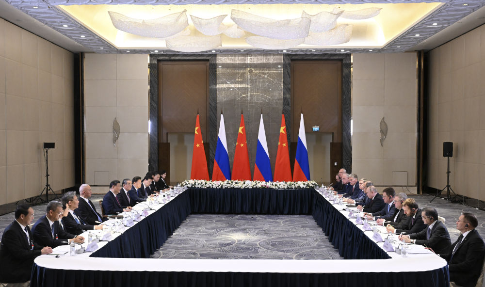 習(xí)近平會(huì)見(jiàn)俄羅斯總統(tǒng)普京