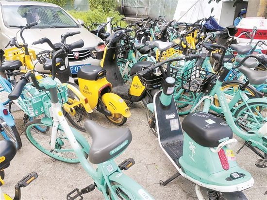 男子騎共享電單車被罰引爭(zhēng)議,專家建議應(yīng)建立明確的政策依據(jù)