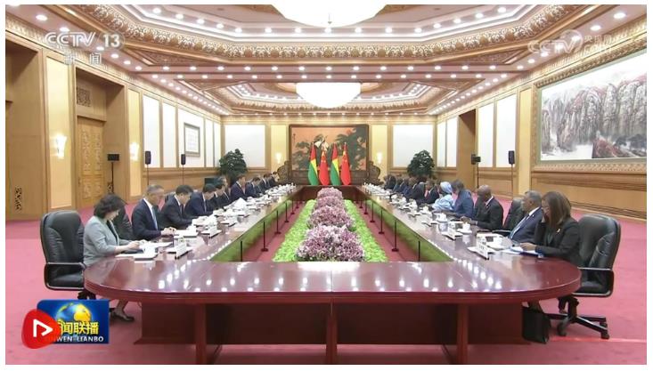 習(xí)近平同幾內(nèi)亞比紹總統(tǒng)恩巴洛會(huì)談