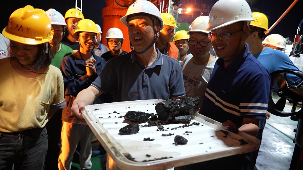 在4102.8米海底挖“寶”！我國深海采礦車迎來新突破