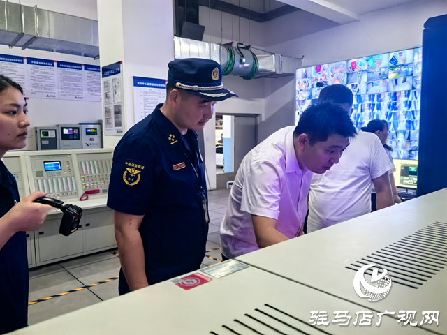 駐馬店市城鄉(xiāng)一體化示范區(qū)消防救援大隊(duì)開展多業(yè)態(tài)混合經(jīng)營(yíng)場(chǎng)所消防安全檢查