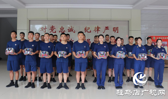 駐馬店市城鄉(xiāng)一體化示范區(qū):700多份清涼禮包送給戶外勞動(dòng)者