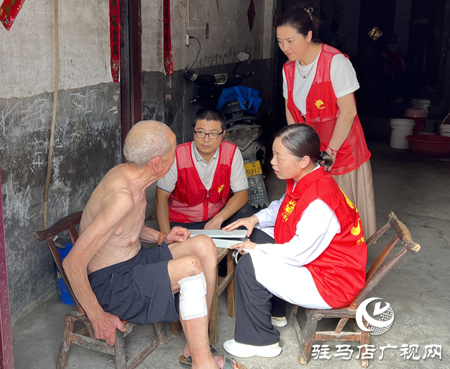 駐馬店經(jīng)濟開發(fā)區(qū)金山辦事處：提供義診服務 關(guān)愛抗戰(zhàn)老兵