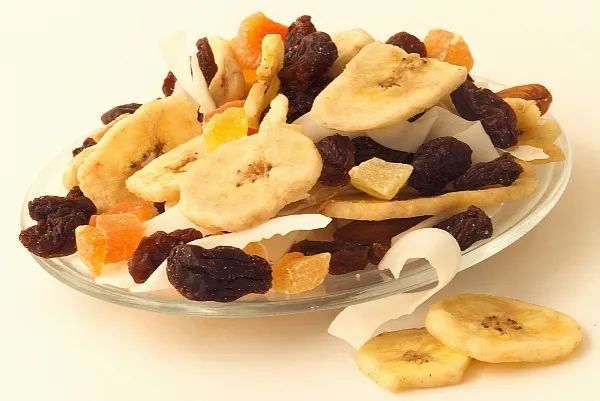 吃這樣的水果，阿爾茨海默病風險或高4倍？這樣吃水果的人，可能越吃越傷身！