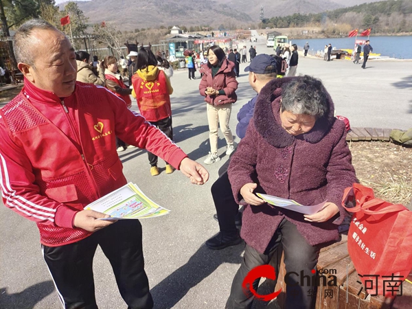 駐馬店市驛城區(qū)順河街道開展文明旅游進(jìn)景區(qū)宣傳活動